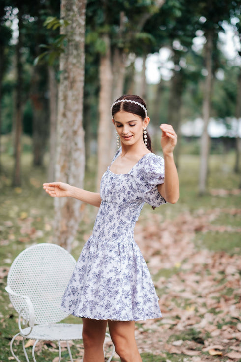GET SPOTTED SHOP STOCKS Jenny Blue Porcelain: Daisy Floral Smocked-waist Dress