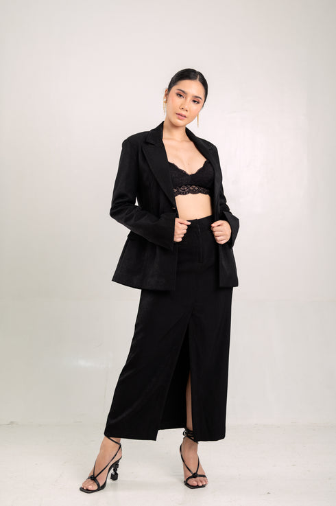 Metropolitan Series: Suit in Black