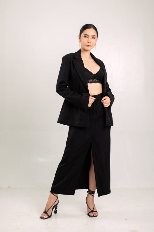 Metropolitan Series: Suit in Black