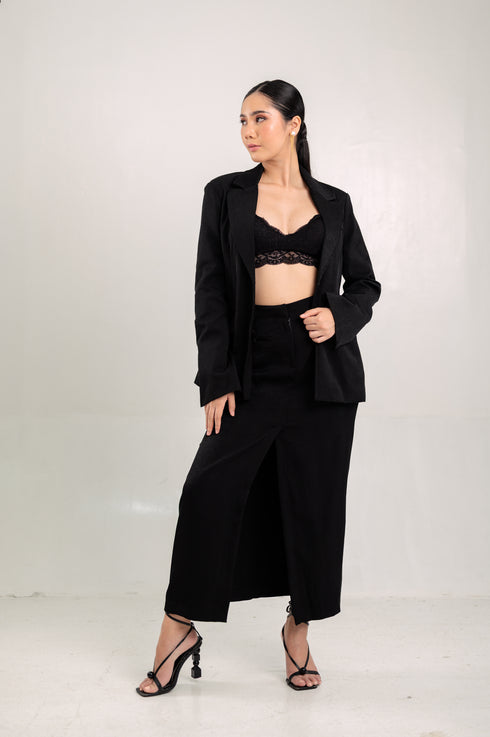 Metropolitan Series: Suit in Black