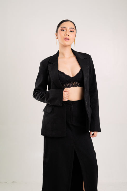 Metropolitan Series: Suit in Black