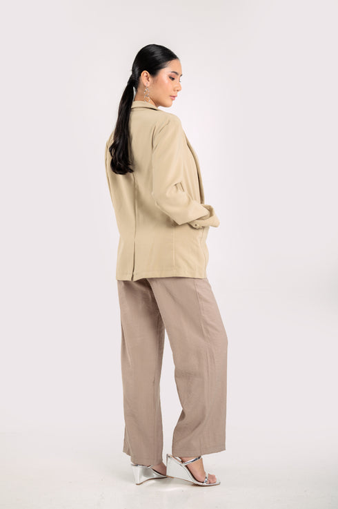 Metropolitan Series: Suit in Beige