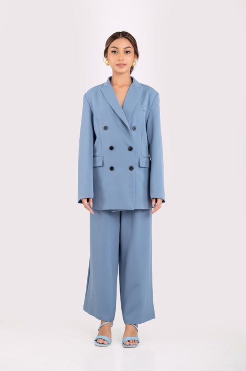 Metropolitan Series: Suit in Blue