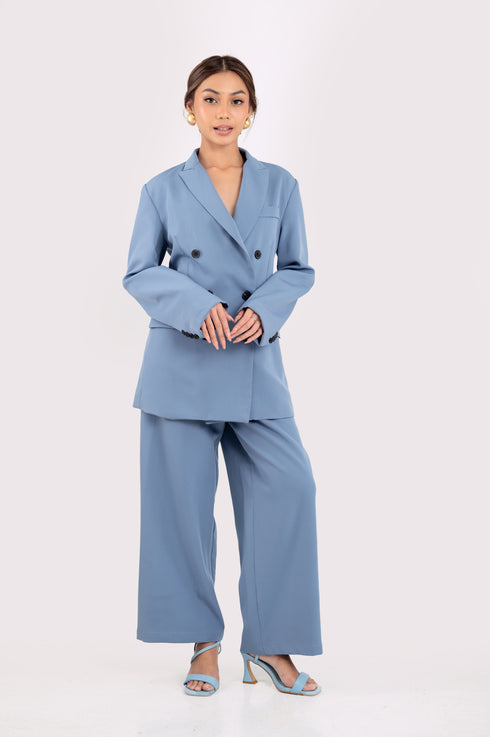 Metropolitan Series: Suit in Blue