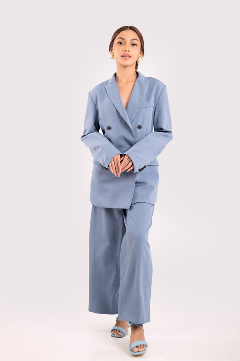 Metropolitan Series: Suit in Blue