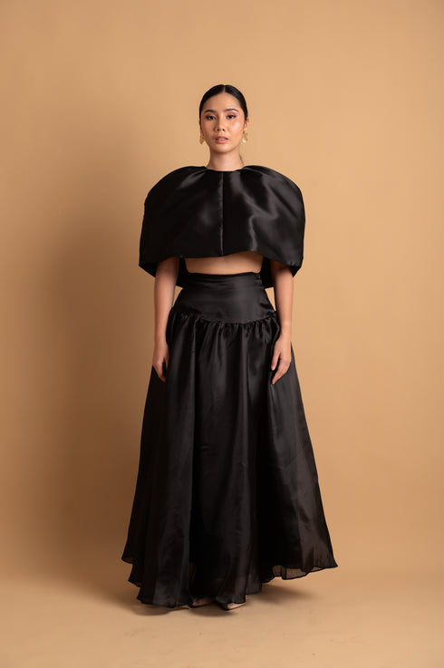 Cocktail: Artie Luxurious Cape Top in Black