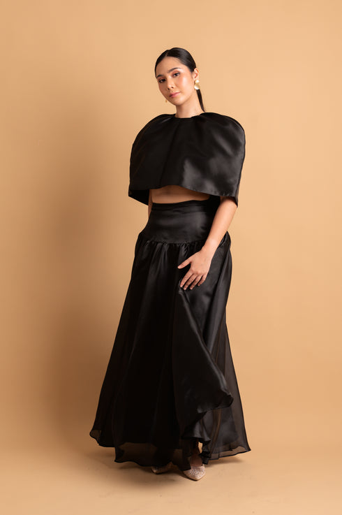 Cocktail: Artie Luxurious Cape Top in Black