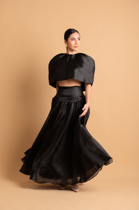 Cocktail: Artie Luxurious Cape Top in Black