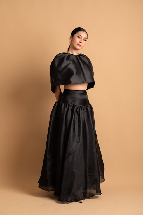 Cocktail: Artie Luxurious Cape Top in Black