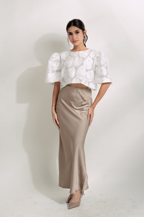Modern Filipiniana: Leni in Limited Edition Fabric