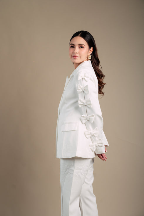 Pre-Holiday 2025: Frosted Glow Set