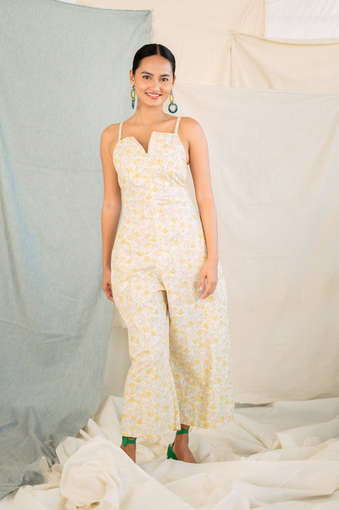 Beauty Gonzalez x GS: A Maharani's Dream in Floral Fabric