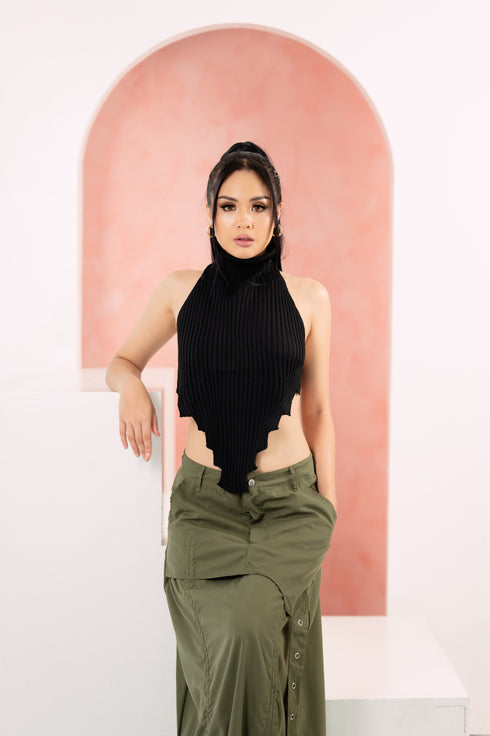 GS Gen Z: Backless Knitted Top