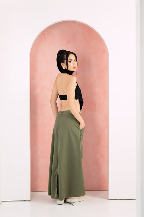 GS Gen Z: Backless Knitted Top