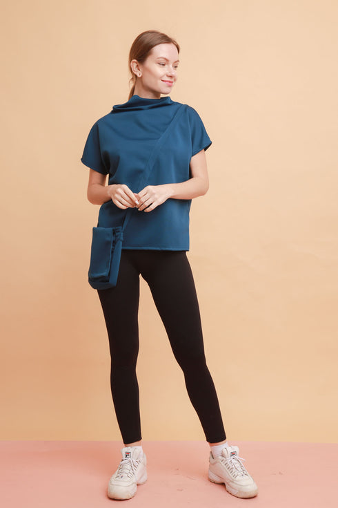 Vagabond Top w/ Built-in Bag