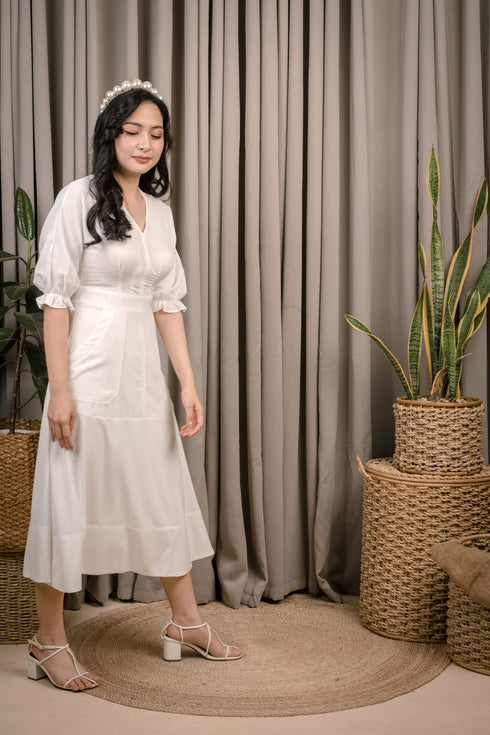 Mollie Vneck White Midi Dress w/ Bubble Sleeves