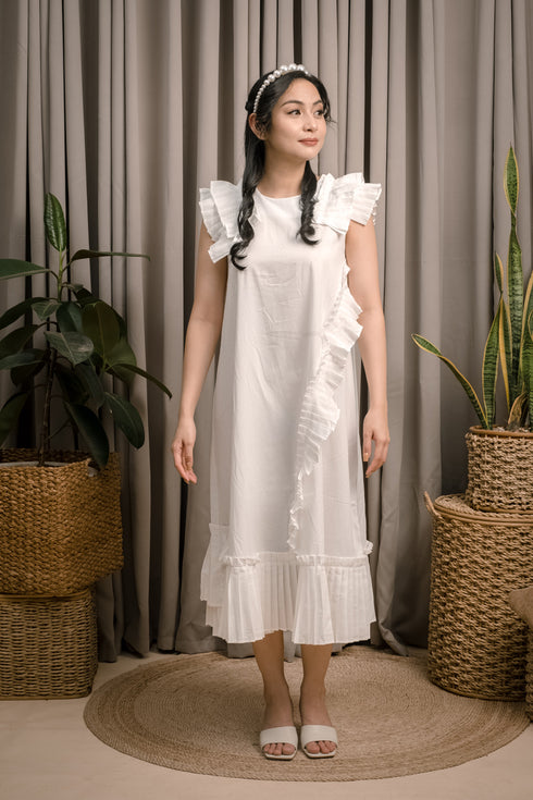 Maze Chic Pleated Dress