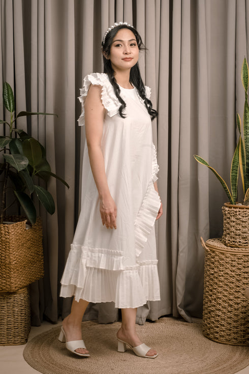 Maze Chic Pleated Dress