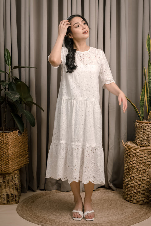 Max Lace Dress with Inner