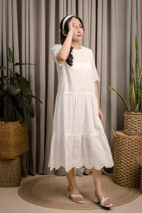 Max Lace Dress with Inner