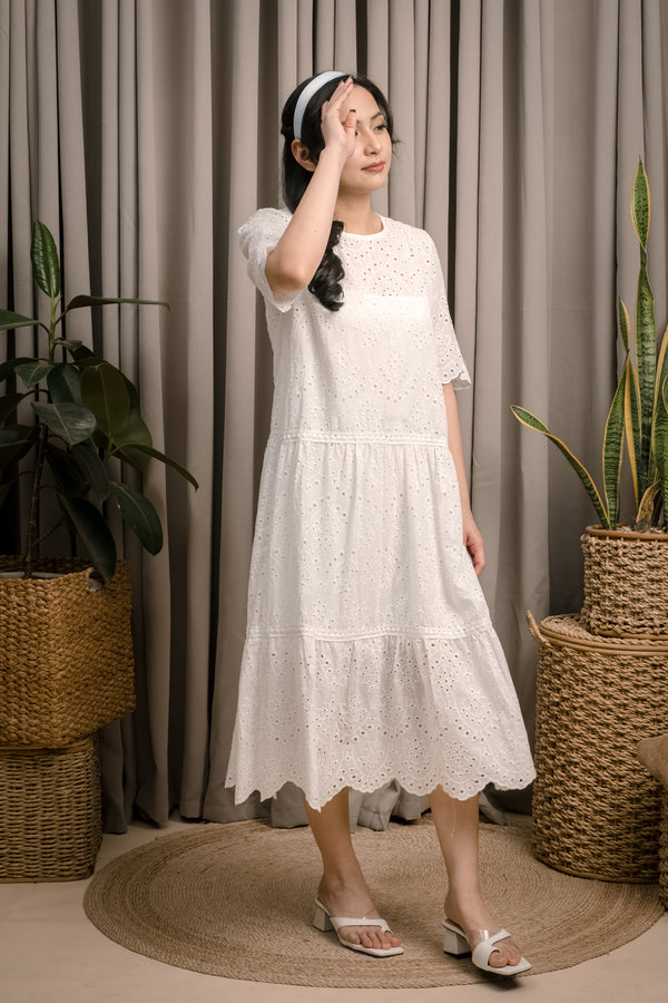 Max Lace Dress with Inner