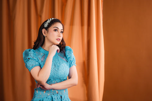 GS Pre-Holiday: Jessah Lantern Sleeves