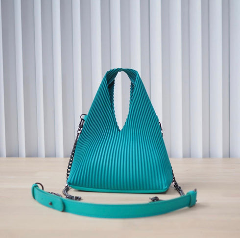 NEW: Repleat Bag Hobo Petite Edition