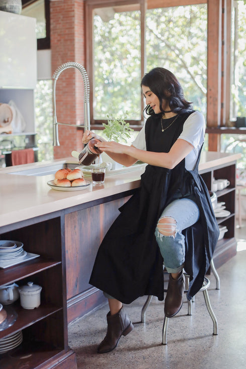 GET SPOTTED SHOP STOCKS MUM x RPB 7: Madeline 100% Cotton Multi-Purpse Size-Laso Apron Pinafore