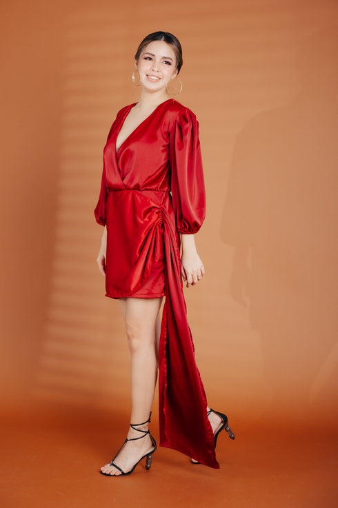 Alhambra x GS: The Miuccia Stylish Silk Dress in Holiday Red
