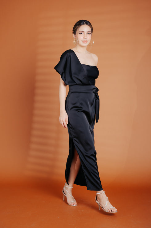 Alhambra x GS: The Giovanni Long Gown in Black
